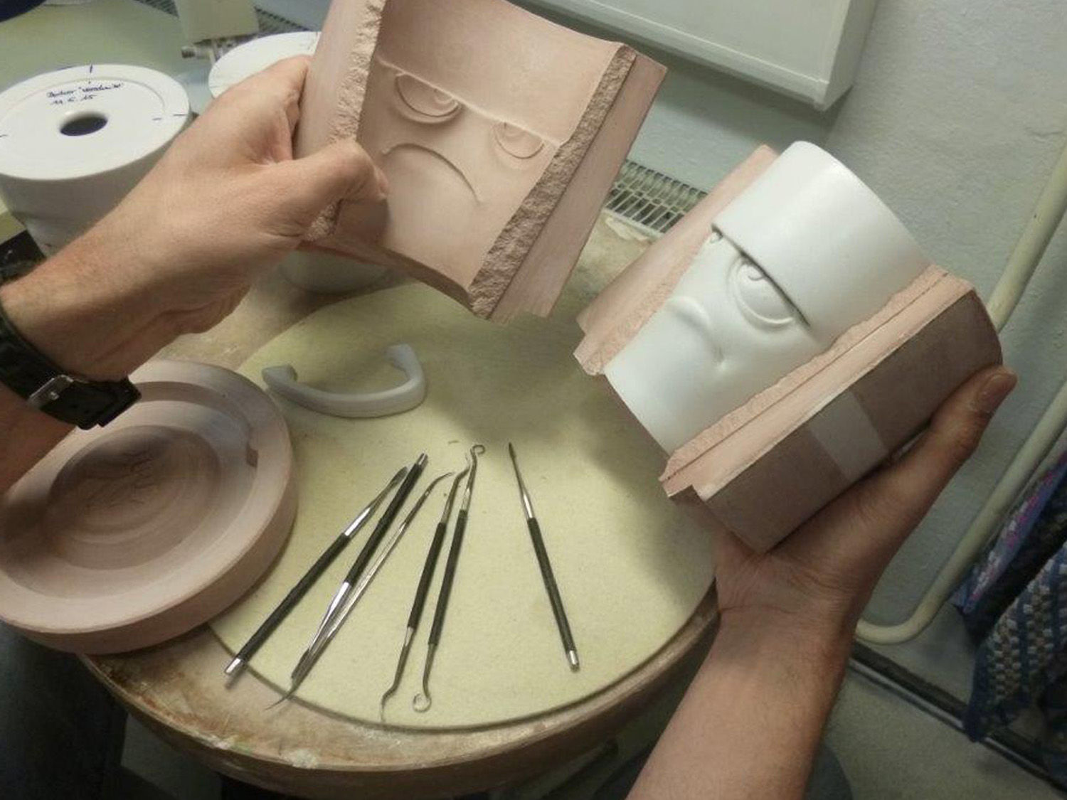 And with the mugs, I also knew that I wanted to make characters that are a bit more “forward” than our previous TASSEN. That’s how we ended up with a super funny “grumpy” facial expression that’s now part of the first production run. There really hasn’t been a “grumpy” TASSEN product like that, except perhaps for the "sulking" bowls, which were still kind of cute. What was the reasoning behind going in that direction