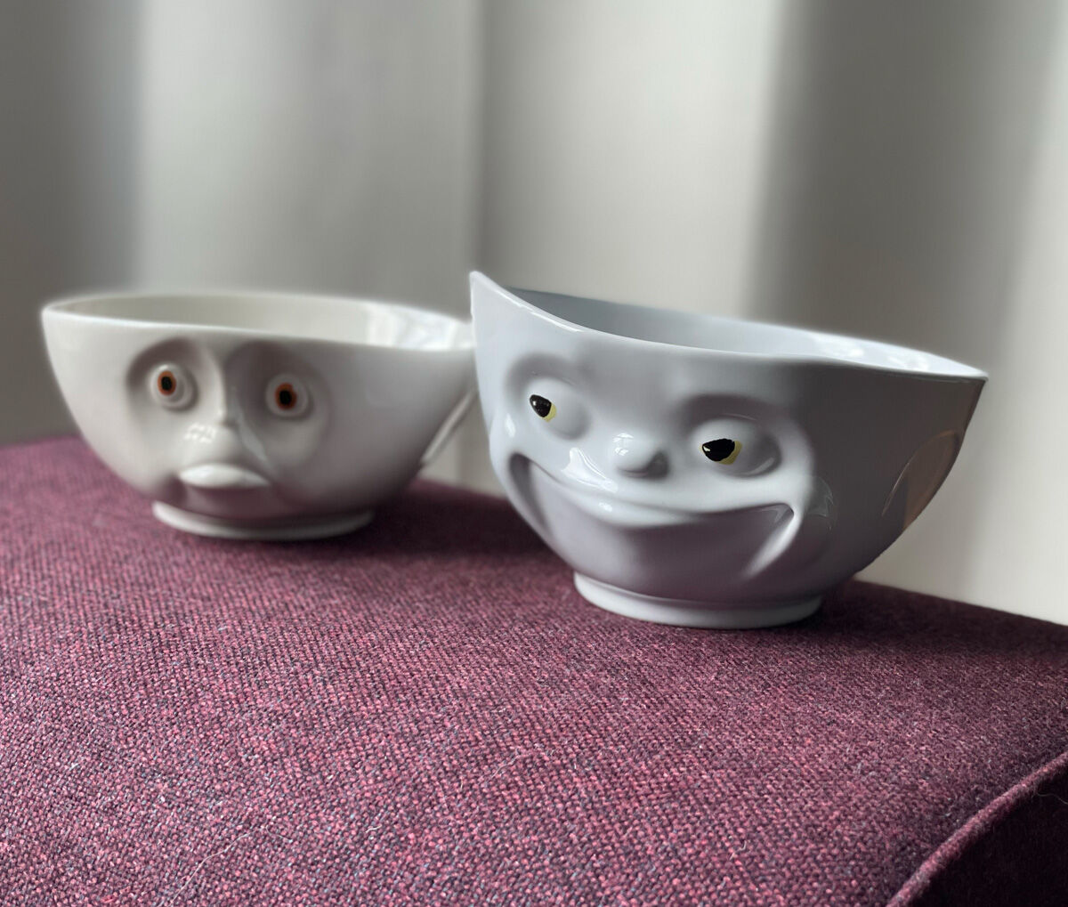 Unfortunately, they had their own ideas about what our bowls should look like. Not that our design needed to be improved, it was just a question of simplifying the expressive facial features in our design, because we could then produce it more cheaply. We also looked at China – but the samples were completely unacceptable. Having said that, we wanted to manufacture in Europe, if not in Germany.